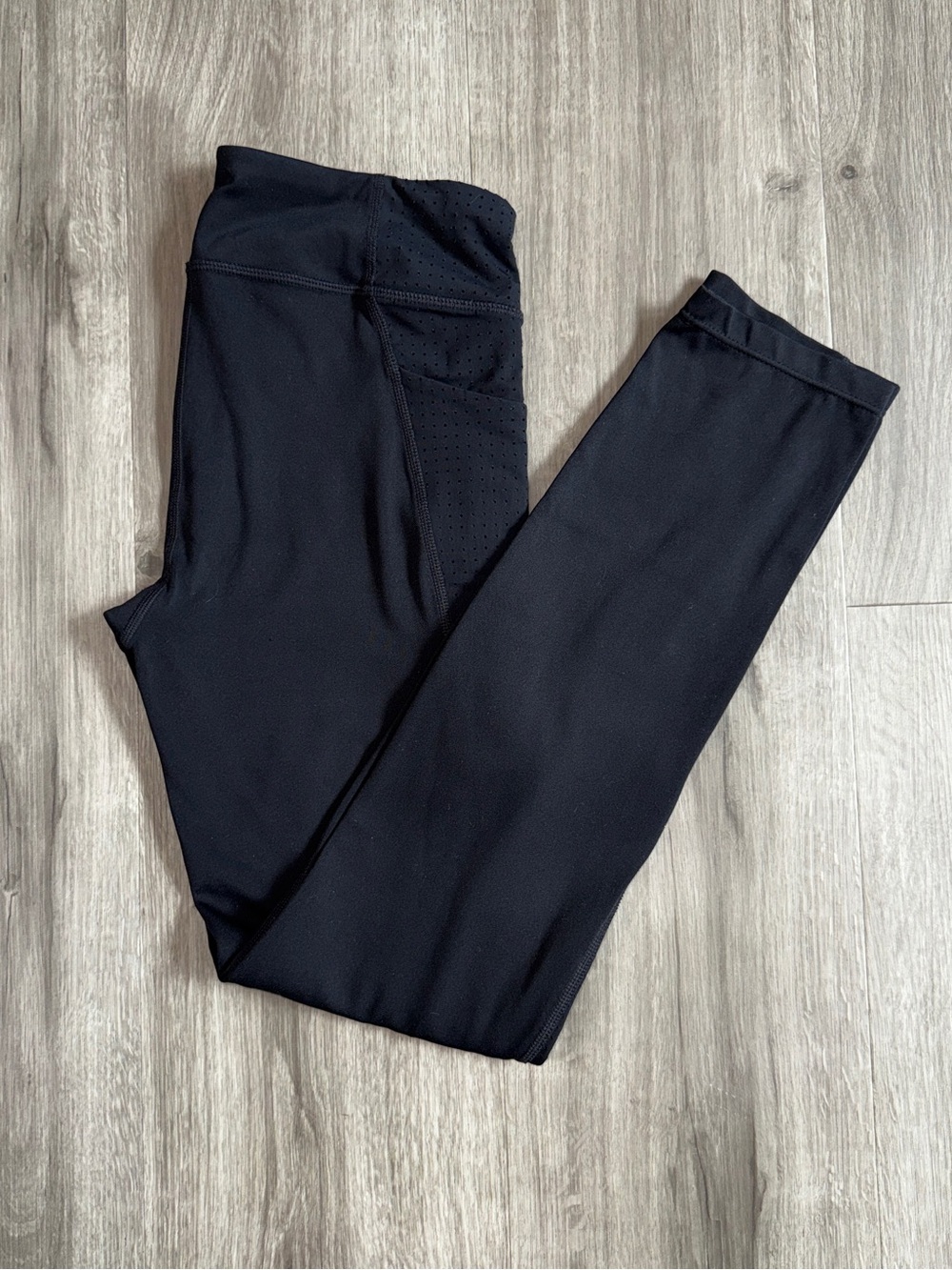 Athleta Girl black leggings with pockets Size XXL/16 like new